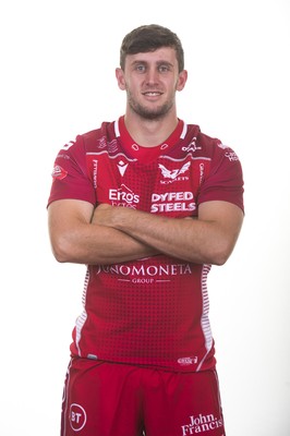 130819 - Scarlets Rugby Squad - Dan Jones