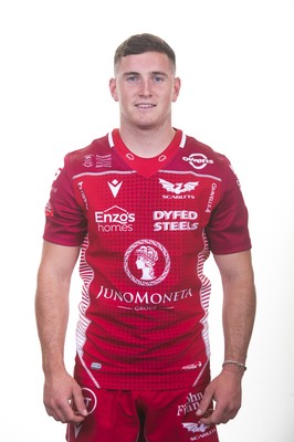 130819 - Scarlets Rugby Squad - Dane Blacker