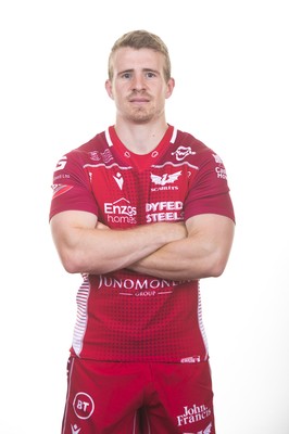 130819 - Scarlets Rugby Squad - Jonathan Evans