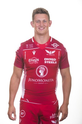 130819 - Scarlets Rugby Squad - Josh Helps