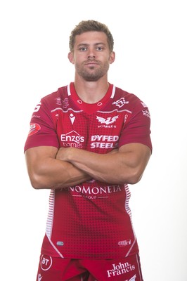 130819 - Scarlets Rugby Squad - Leigh Halfpenny