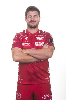 130819 - Scarlets Rugby Squad - Marc Jones