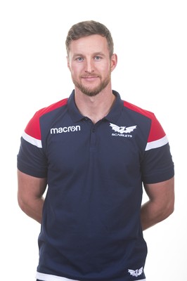 130819 - Scarlets Rugby Squad - Matthew Evans