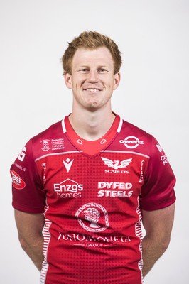 130819 - Scarlets Rugby Squad Headshots - Rhys Patchell