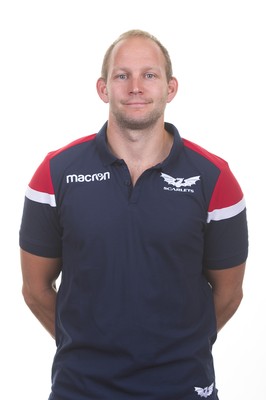 130819 - Scarlets Rugby Squad - Richard Whiffin