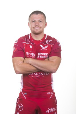 130819 - Scarlets Rugby Squad - Steff Evans