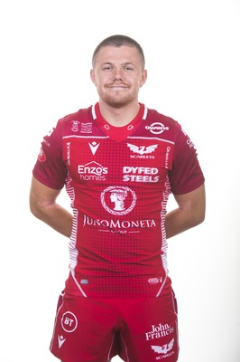 130819 - Scarlets Rugby Squad - Steff Evans