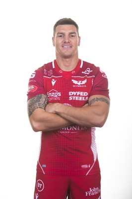 130819 - Scarlets Rugby Squad - Tom James