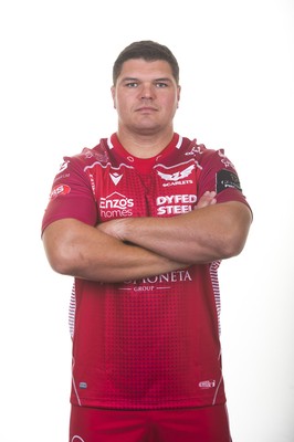 130819 - Scarlets Rugby Squad - Werner Kruger