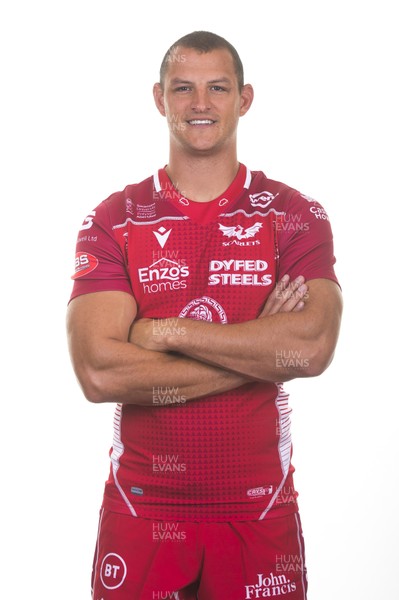130819 - Scarlets Rugby Squad - Aaron Shingler
