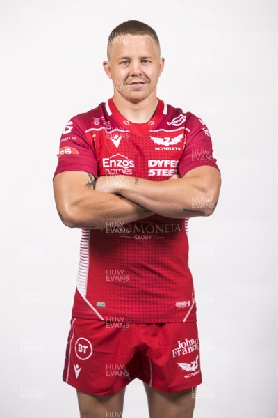 130819 - Scarlets Rugby Squad Headshots - James Davies
