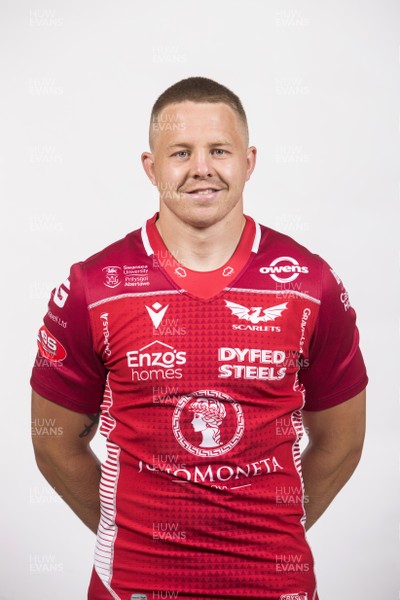130819 - Scarlets Rugby Squad Headshots - James Davies