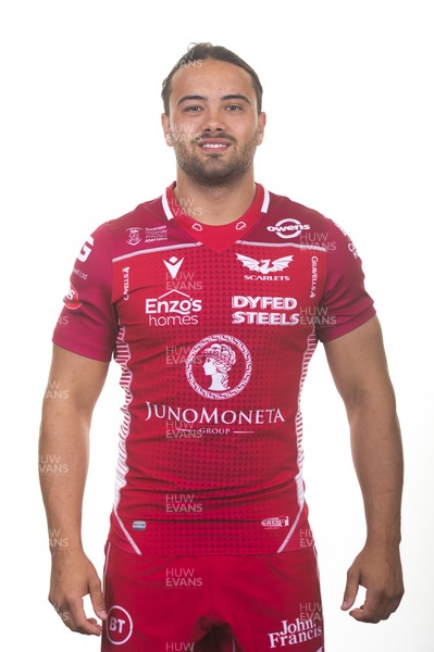 130819 - Scarlets Rugby Squad - Josh Macleod