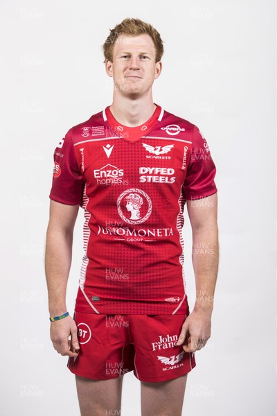 130819 - Scarlets Rugby Squad Headshots - Rhys Patchell