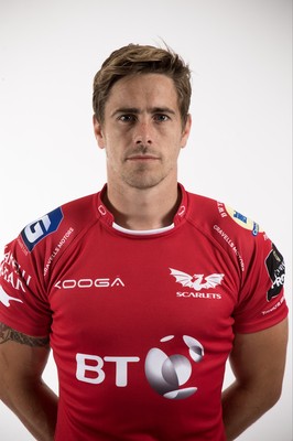 110816 - Scarlets Squad Portraits 2016-17 Season - Aled Thomas