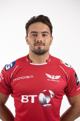 110816 - Scarlets Squad Portraits 2016-17 Season - Josh Macleod