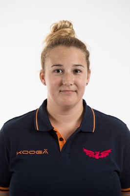 110816 - Scarlets Squad Portraits 2016-17 Season - Katherine Bester