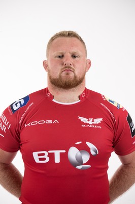 110816 - Scarlets Squad Portraits 2016-17 Season - Samson Lee