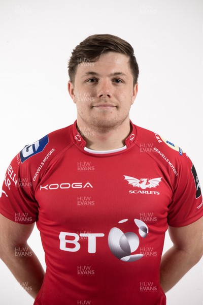 110816 - Scarlets Squad Portraits 2016-17 Season - Steff Evans