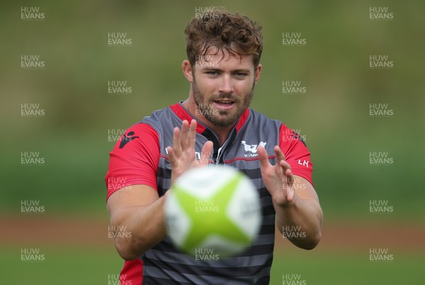 170817 -  Scarlets Training Session - New Scarlets signing Leigh Halfpenny during training session with his new team