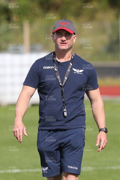 240821 - Scarlets Training session - Scarlets head of physical performance Nigel Ashley-Jones during training session