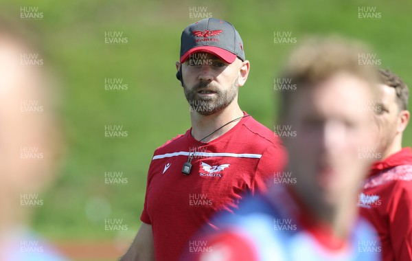 240821 - Scarlets Training Session - Hugh Hogan, defence coach, during training session