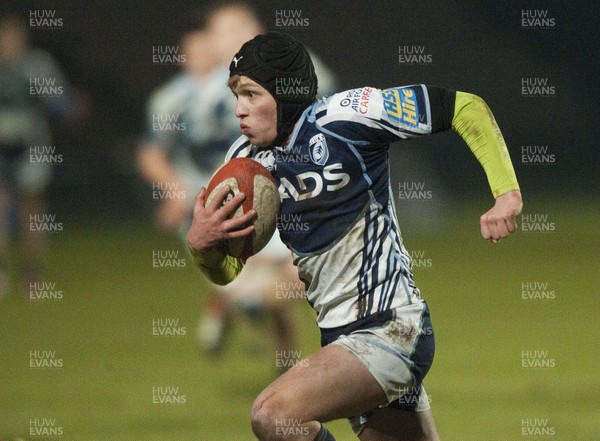 200213 - Scarlets v Cardiff Blues South - Age Grade Final -  The Blues Attack with the ball 