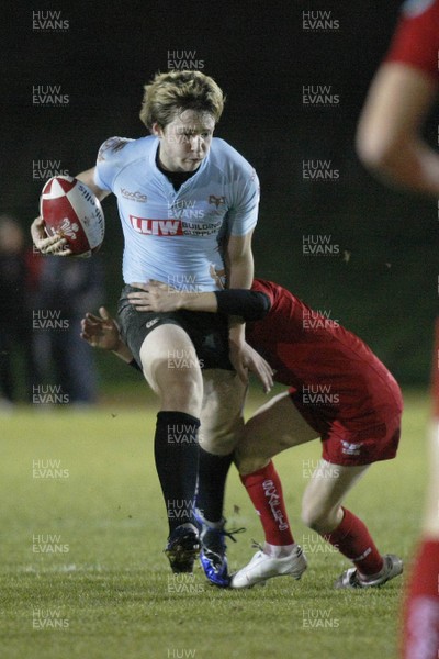 28.10.09 Scarlets Under 16's v Ospreys Under 16's - Regional Age Grade Championship - Ospreys' no. 8 Matthew Jenkins goes on a charge. 