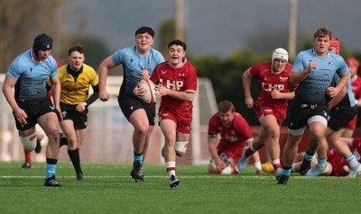 160225  Scarlets U18s v Cardiff U18s, WRU Regional Age Grade Semi Final - Cellan Allcock of Scarlets breaks away