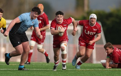 160225  Scarlets U18s v Cardiff U18s, WRU Regional Age Grade Semi Final - Cellan Allcock of Scarlets breaks away