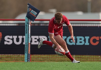 160225  Scarlets U18s v Cardiff U18s, WRU Regional Age Grade Semi Final - Thomas Williams of Scarlets races in to score try