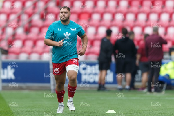 160923 - Scarlets v Barbarians - Phil Bennett Memorial Game - Harri O’Connor of Scarlets during the warm up