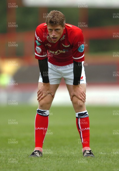 25.08.07 - Llanelli Scarlets v Bath - Pre Season Friendly - Llanelli's Rhys Pristland 