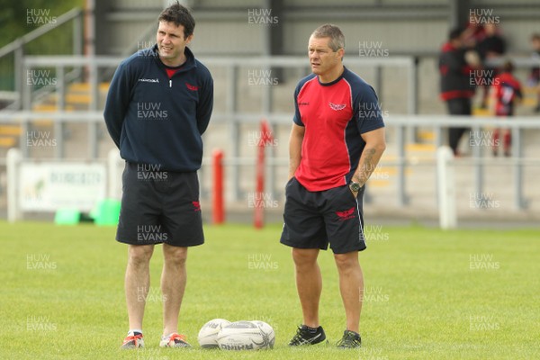 290815 Scarlets v Bedford Pre Season FriendlyStephen Jones and Byron Hayward