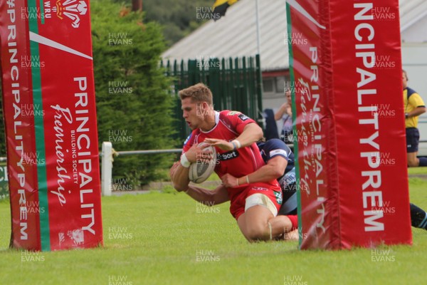 290815 Scarlets v Bedford Pre Season FriendlyTom Williams scores for Scarlets