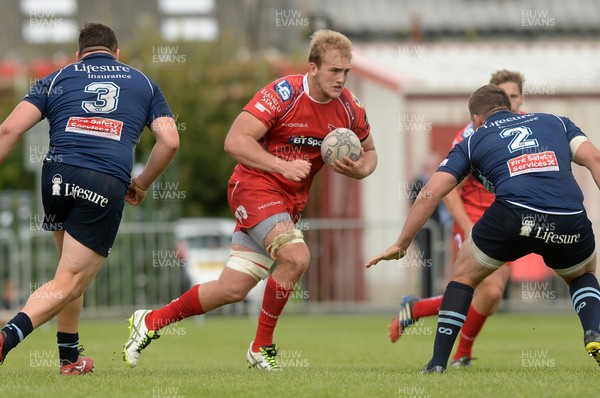 290815 Scarlets v Bedford Pre Season FriendlyJack Jones on the charge for Scarlets