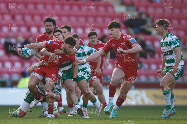 230324 - Scarlets v Benetton - United Rugby Championship - Johnny Williams of Scarlets looks for the offload
