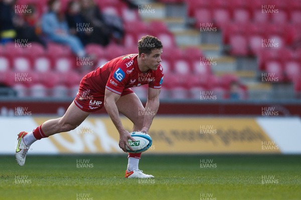 230324 - Scarlets v Benetton - United Rugby Championship - Kieran Hardy of Scarlets passes the ball