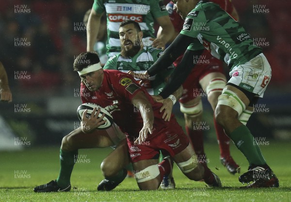 031117 - Scarlets v Benetton Rugby, Guinness PRO14 - Lewis Rawlins of Scarlets is tackled