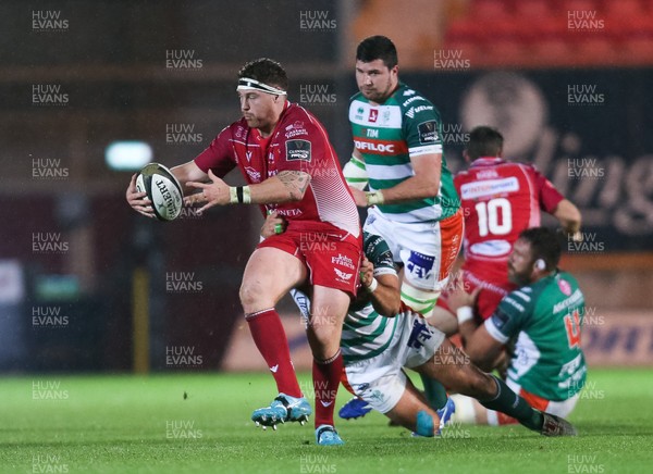 091119 - Scarlets v Benetton Rugby, Guinness PRO14 - Phil Price of Scarlets looks to keep possession as he is challenged