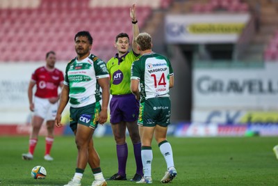 101026 - Scarlets v Benetton Rugby - United Rugby Championship - Referee Peter Martin