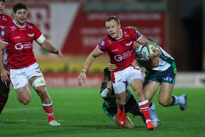 101026 - Scarlets v Benetton Rugby - United Rugby Championship - Blair Murray of Scarlets