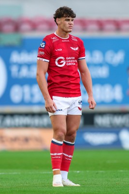101026 - Scarlets v Benetton Rugby - United Rugby Championship - Eddie James of Scarlets