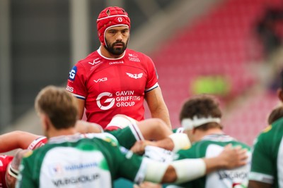 101026 - Scarlets v Benetton Rugby - United Rugby Championship - Josh Macleod of Scarlets prepares to pack down in a scrum