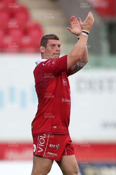 150918 - Scarlets v Benetton Rugby - Guinness PRO14 - Phil Price of Scarlets