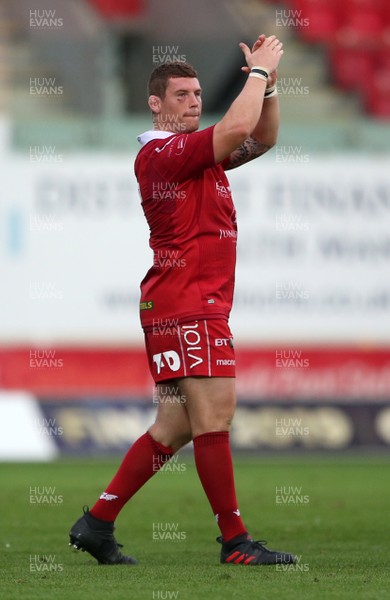 150918 - Scarlets v Benetton Rugby - Guinness PRO14 - Phil Price of Scarlets
