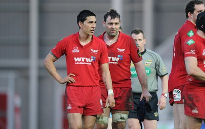 17.04.10 - Scarlets v Cardiff Blues - Magners League - Regan King and David Lyons of Scarlets look dejected. 