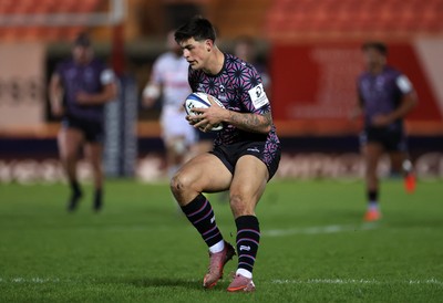 061225 - Scarlets v Bristol Bears - Investec European Champions Cup - Louis Rees-Zammit of Bristol Bears 