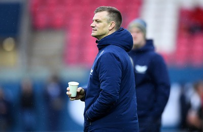 310323 - Scarlets v Brive - European Rugby Challenge Cup - Scarlets head coach Dwayne Peel during the warm up