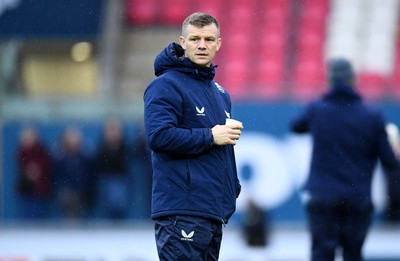 310323 - Scarlets v Brive - European Rugby Challenge Cup - Scarlets head coach Dwayne Peel during the warm up